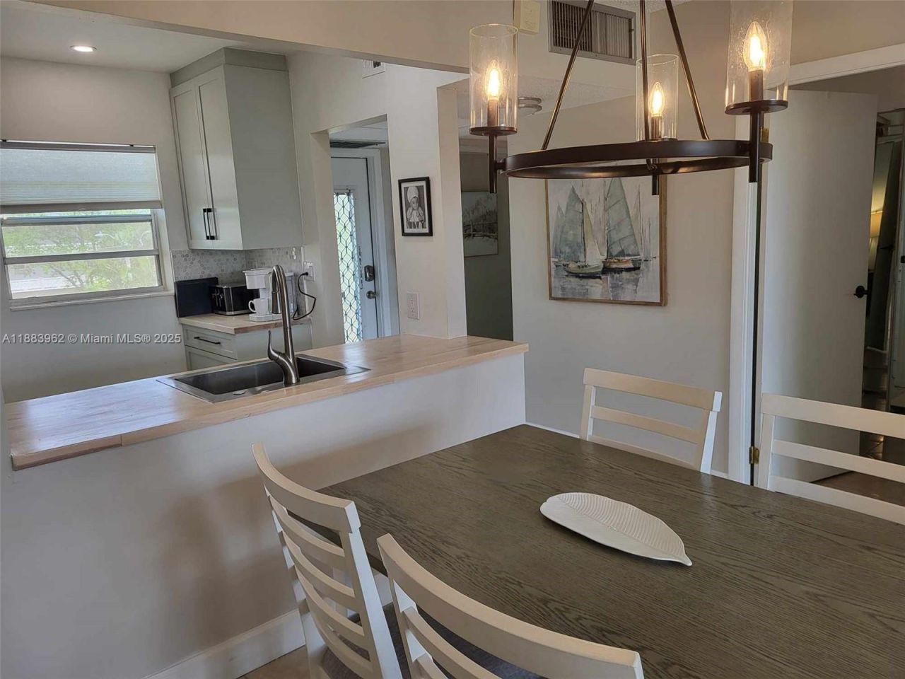 4700 NW 35th St, Unit 610, Lauderdale Lakes, FL 33319 Photo