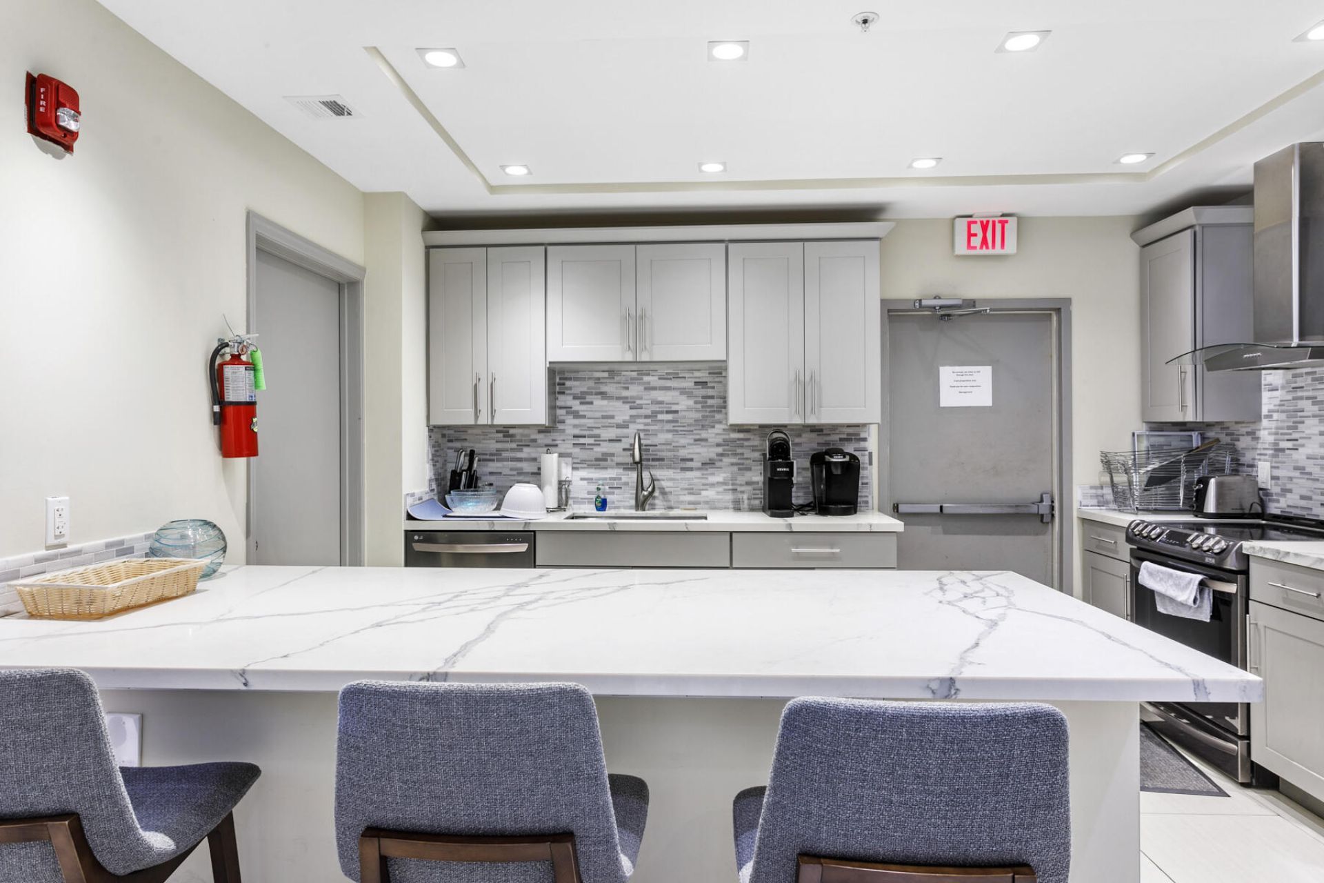 3912 S Ocean Boulevard, Unit 404, Highland Beach, FL 33487 Photo