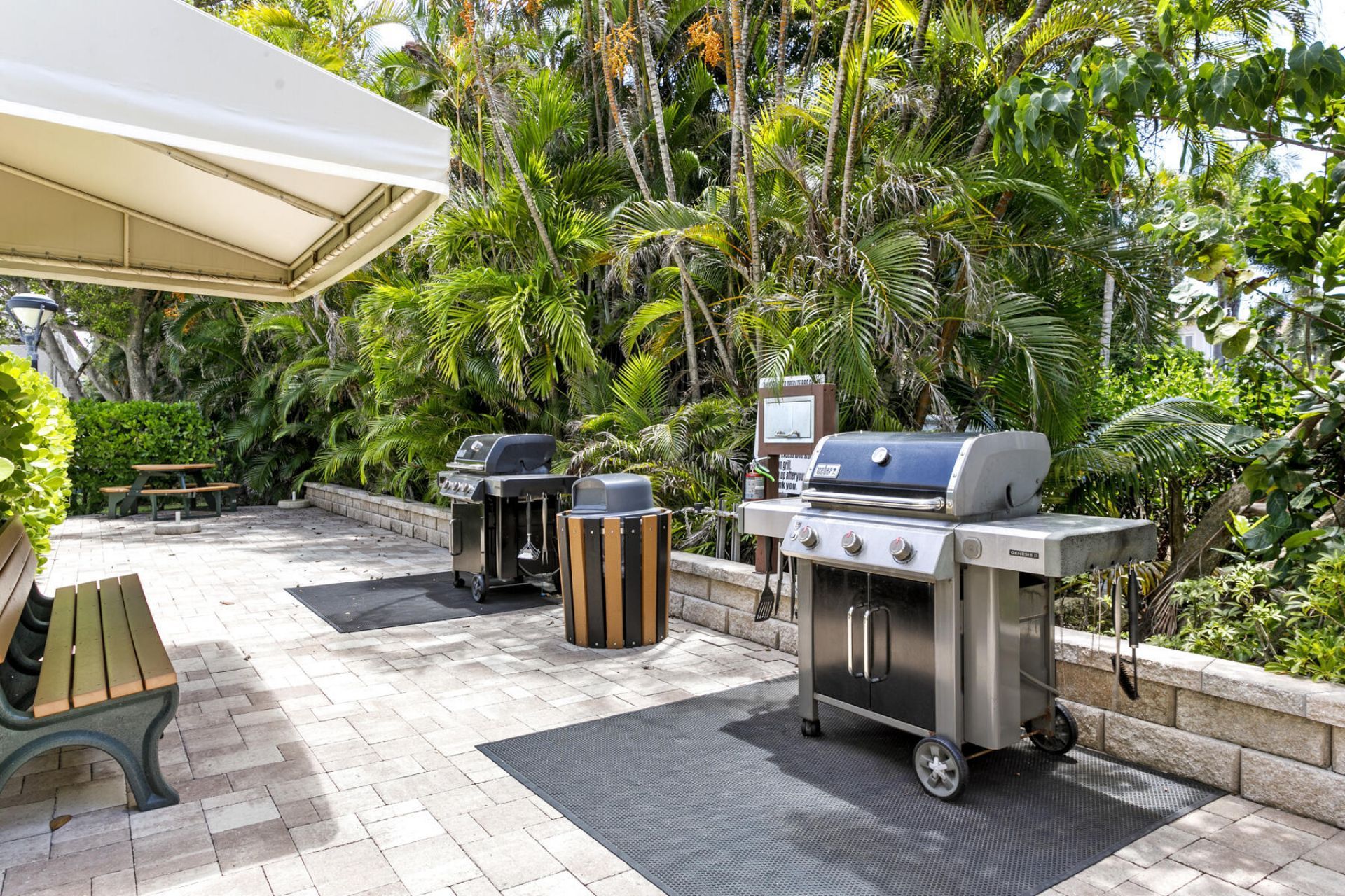 3912 S Ocean Boulevard, Unit 404, Highland Beach, FL 33487 Photo