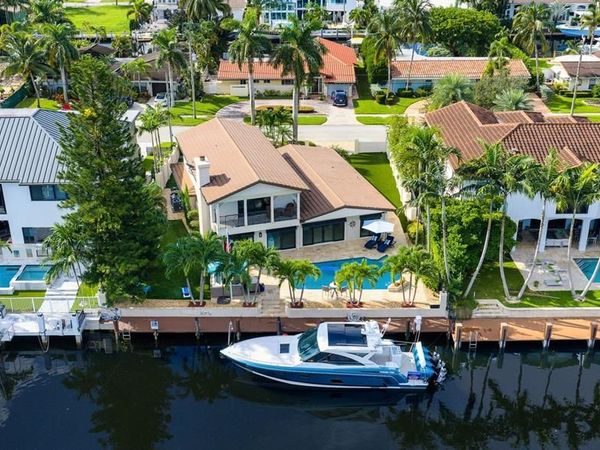 2541 NE 48th St, Lighthouse Point, FL 33064