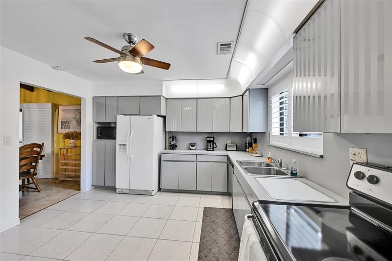 900 SE 13th Court, Deerfield Beach, FL 33441 Photo