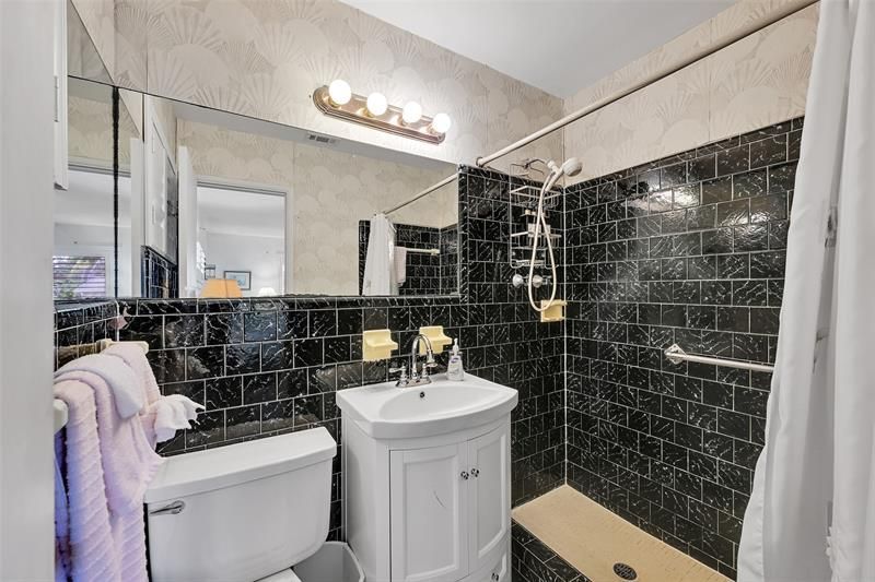 900 SE 13th Court, Deerfield Beach, FL 33441 Photo