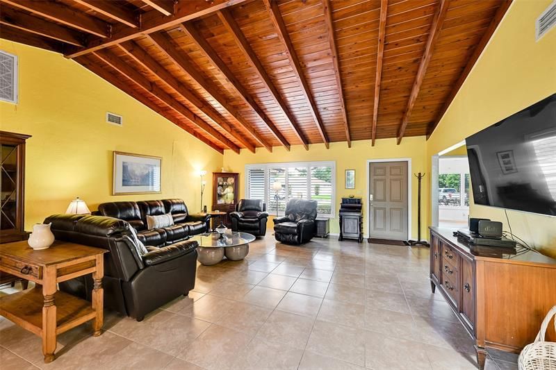 900 SE 13th Court, Deerfield Beach, FL 33441 Photo