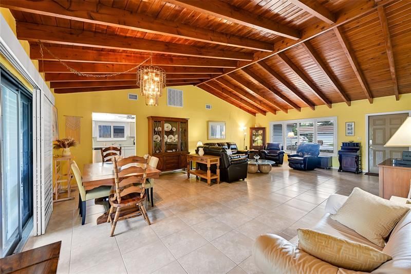 900 SE 13th Court, Deerfield Beach, FL 33441 Photo