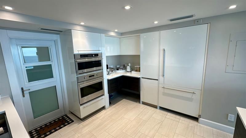 333 NE 21st Avenue, Unit 1210, Deerfield Beach, FL 33441 Photo