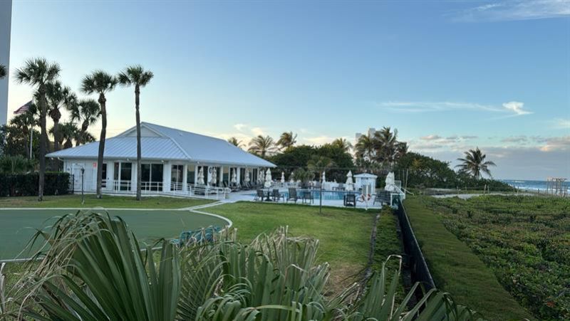 333 NE 21st Avenue, Unit 1210, Deerfield Beach, FL 33441 Photo