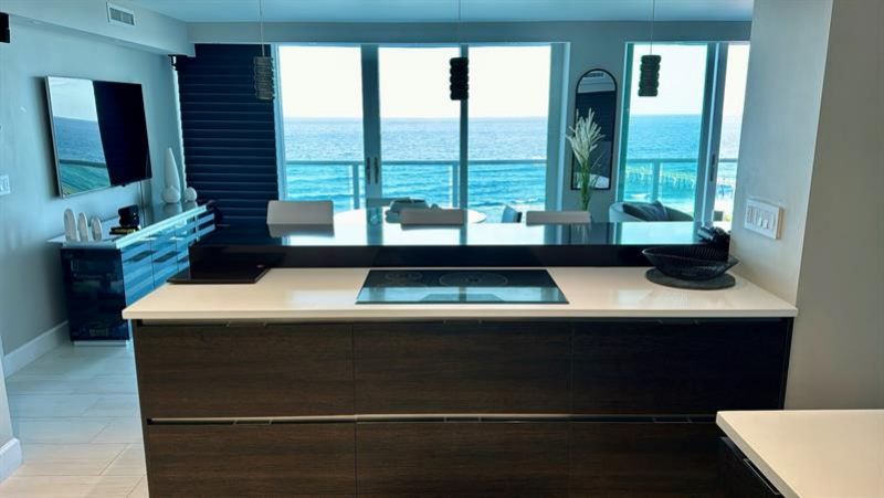 333 NE 21st Avenue, Unit 1210, Deerfield Beach, FL 33441 Photo