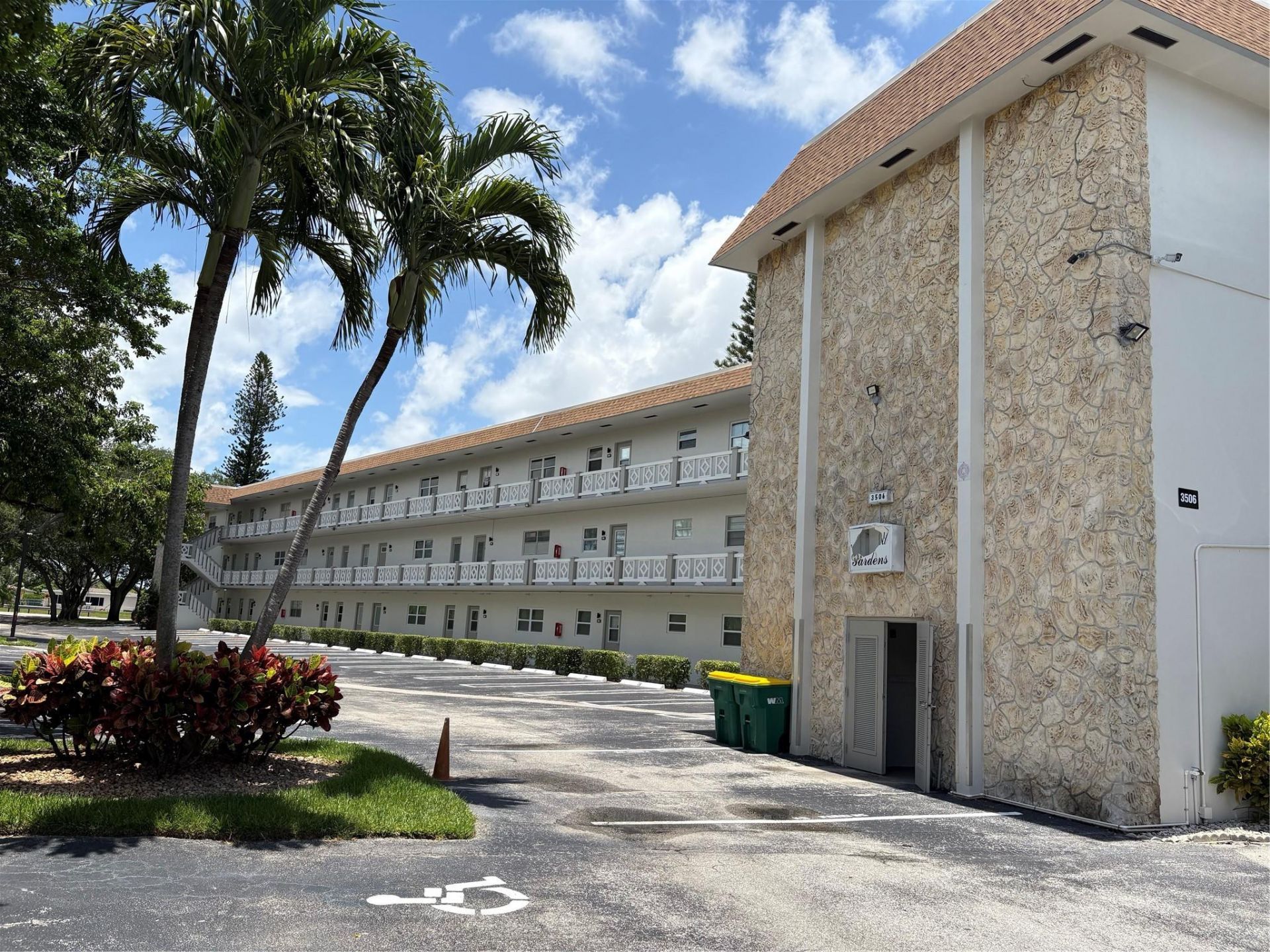 3506 NW 49th Avenue, Unit 604, Lauderdale Lakes, FL 33319 Photo