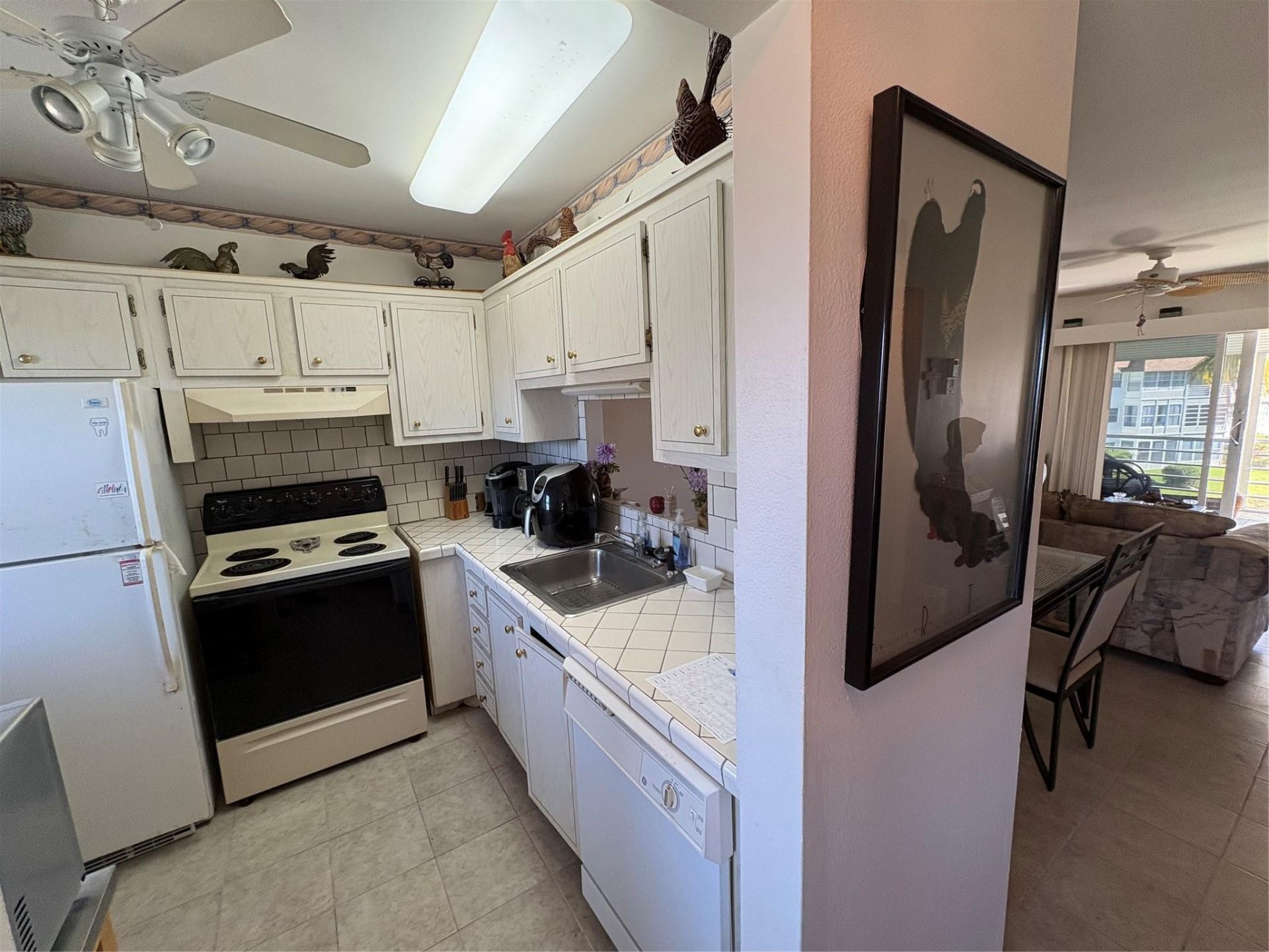 3506 NW 49th Avenue, Unit 604, Lauderdale Lakes, FL 33319 Photo