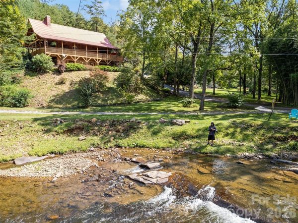 648 Suntrace Circle, Cullowhee, NC 28723