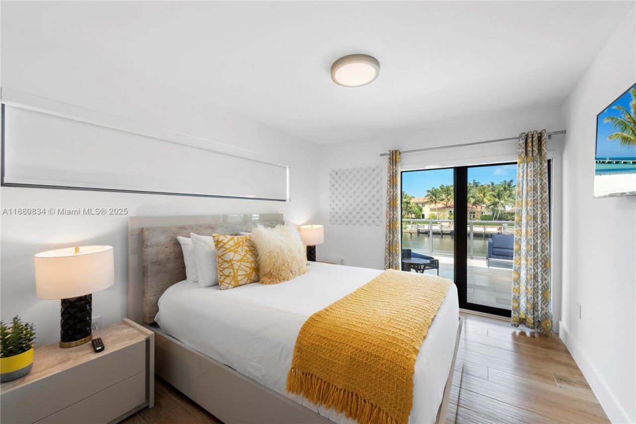 1025 Diplomat Parkway, Hollywood, FL 33019 Photo