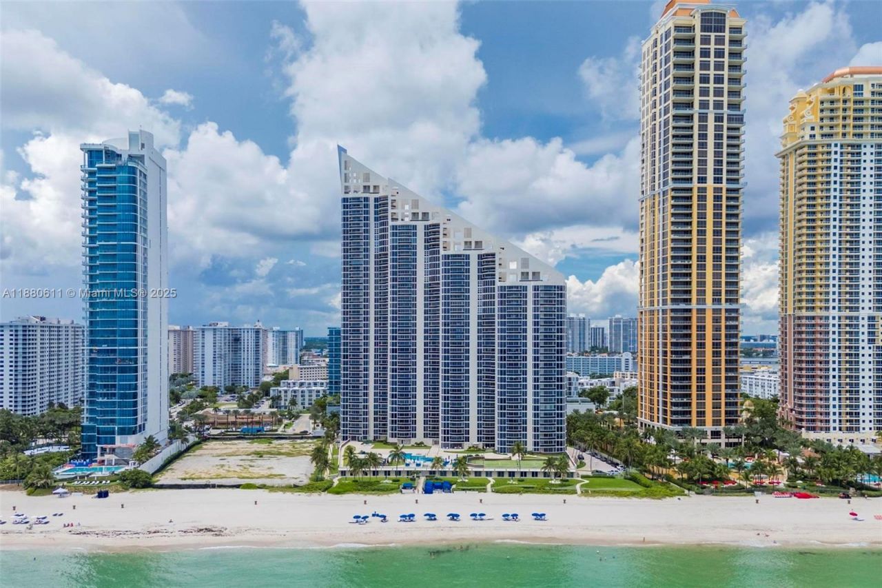 17555 Collins Ave, Unit UP-7, Sunny Isles Beach, FL 33160 Photo