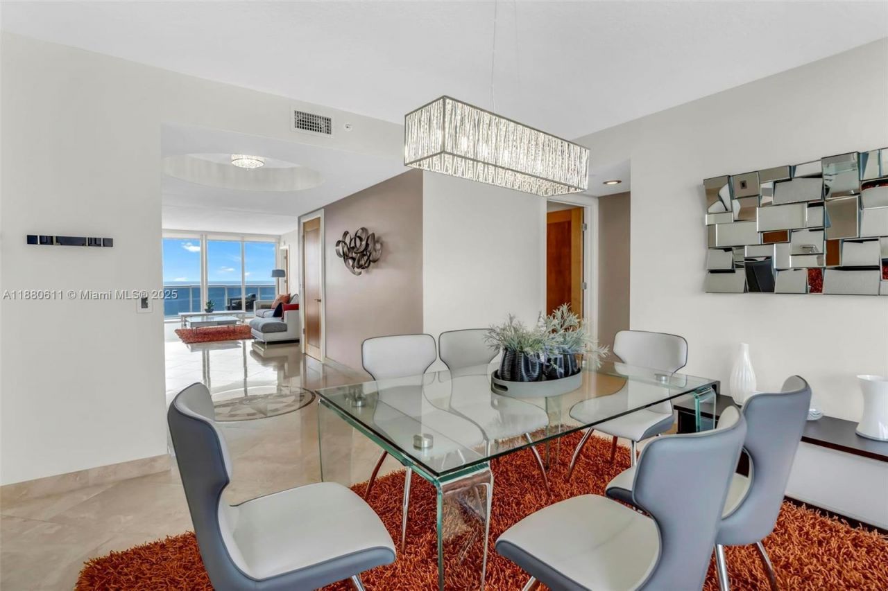 17555 Collins Ave, Unit UP-7, Sunny Isles Beach, FL 33160 Photo