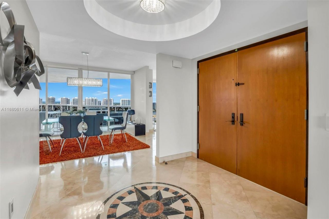 17555 Collins Ave, Unit UP-7, Sunny Isles Beach, FL 33160 Photo