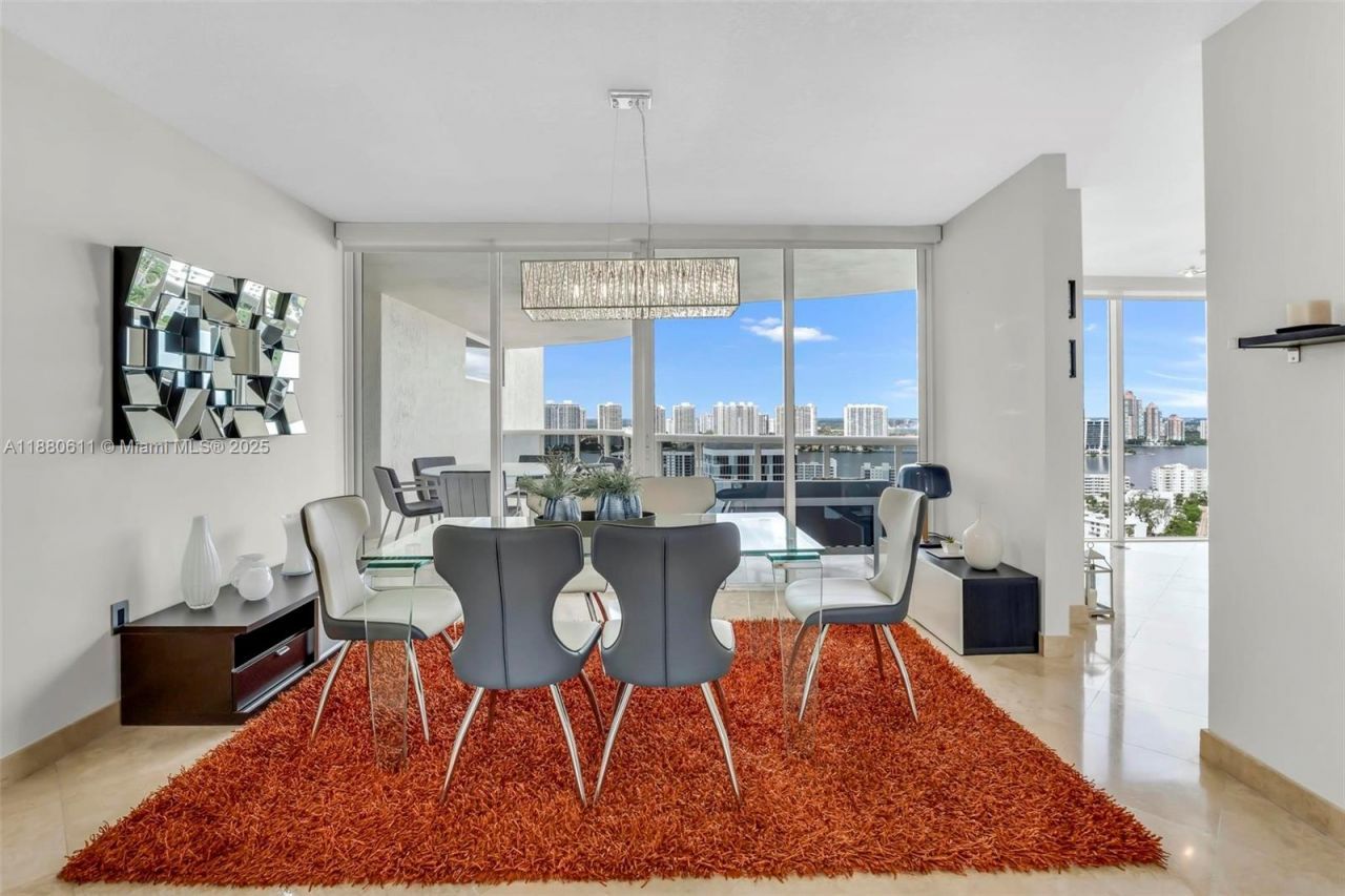 17555 Collins Ave, Unit UP-7, Sunny Isles Beach, FL 33160 Photo