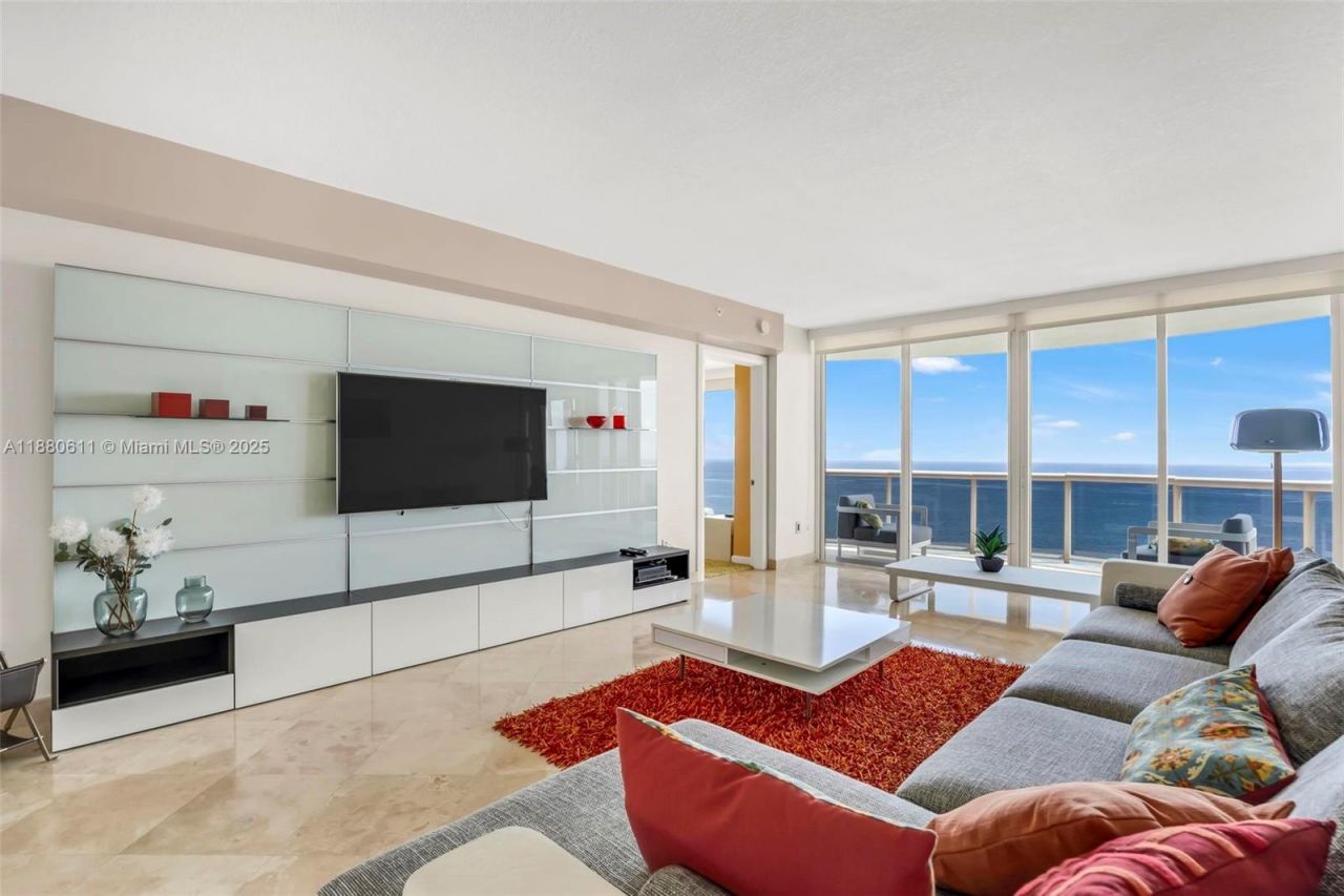 17555 Collins Ave, Unit UP-7, Sunny Isles Beach, FL 33160 Photo