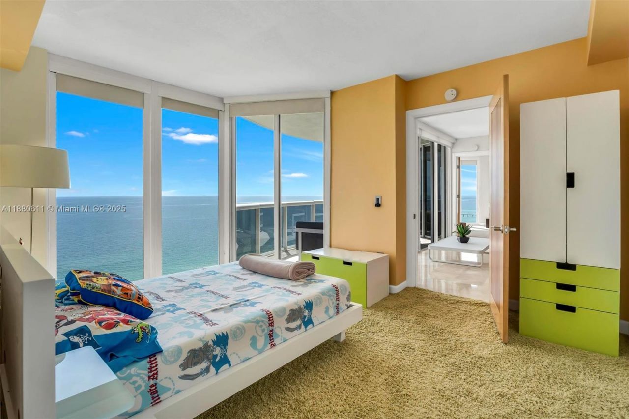 17555 Collins Ave, Unit UP-7, Sunny Isles Beach, FL 33160 Photo