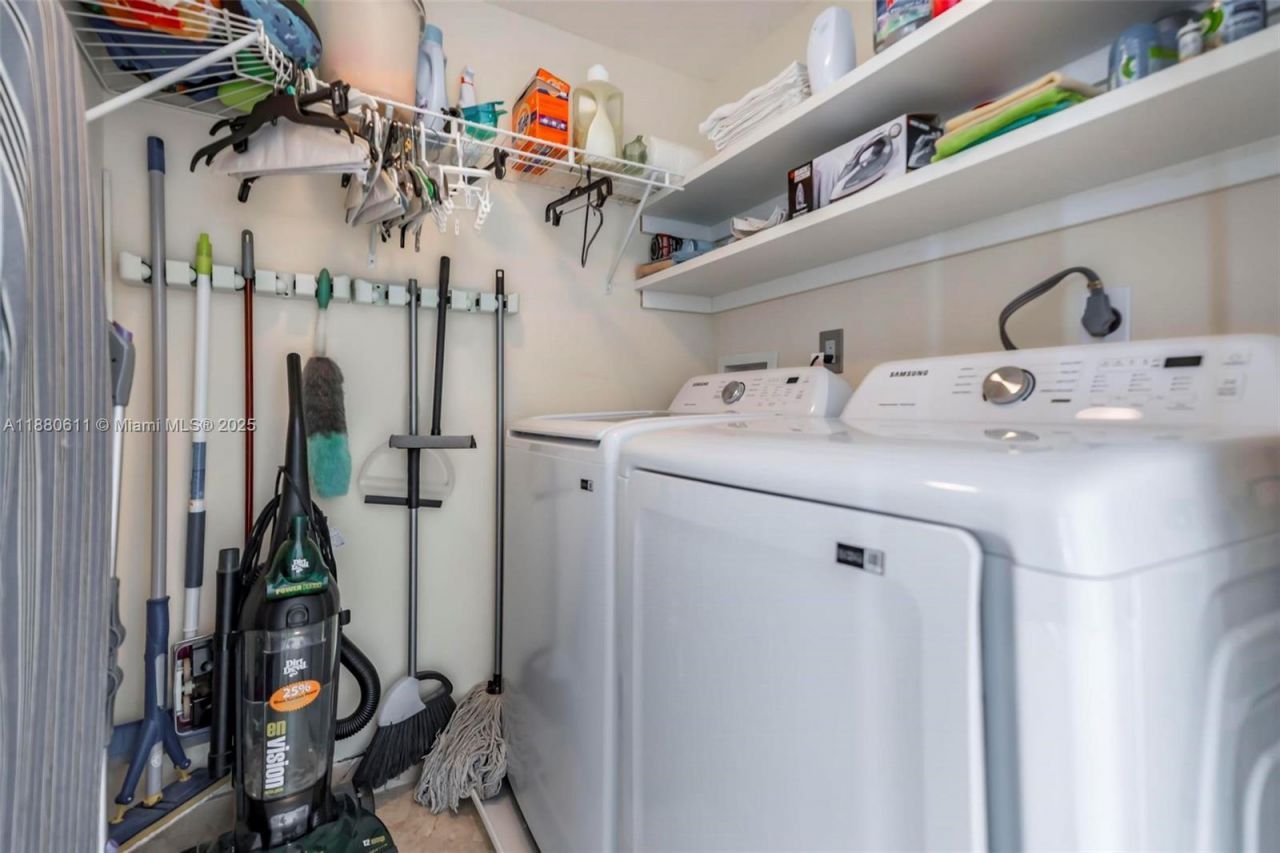 17555 Collins Ave, Unit UP-7, Sunny Isles Beach, FL 33160 Photo