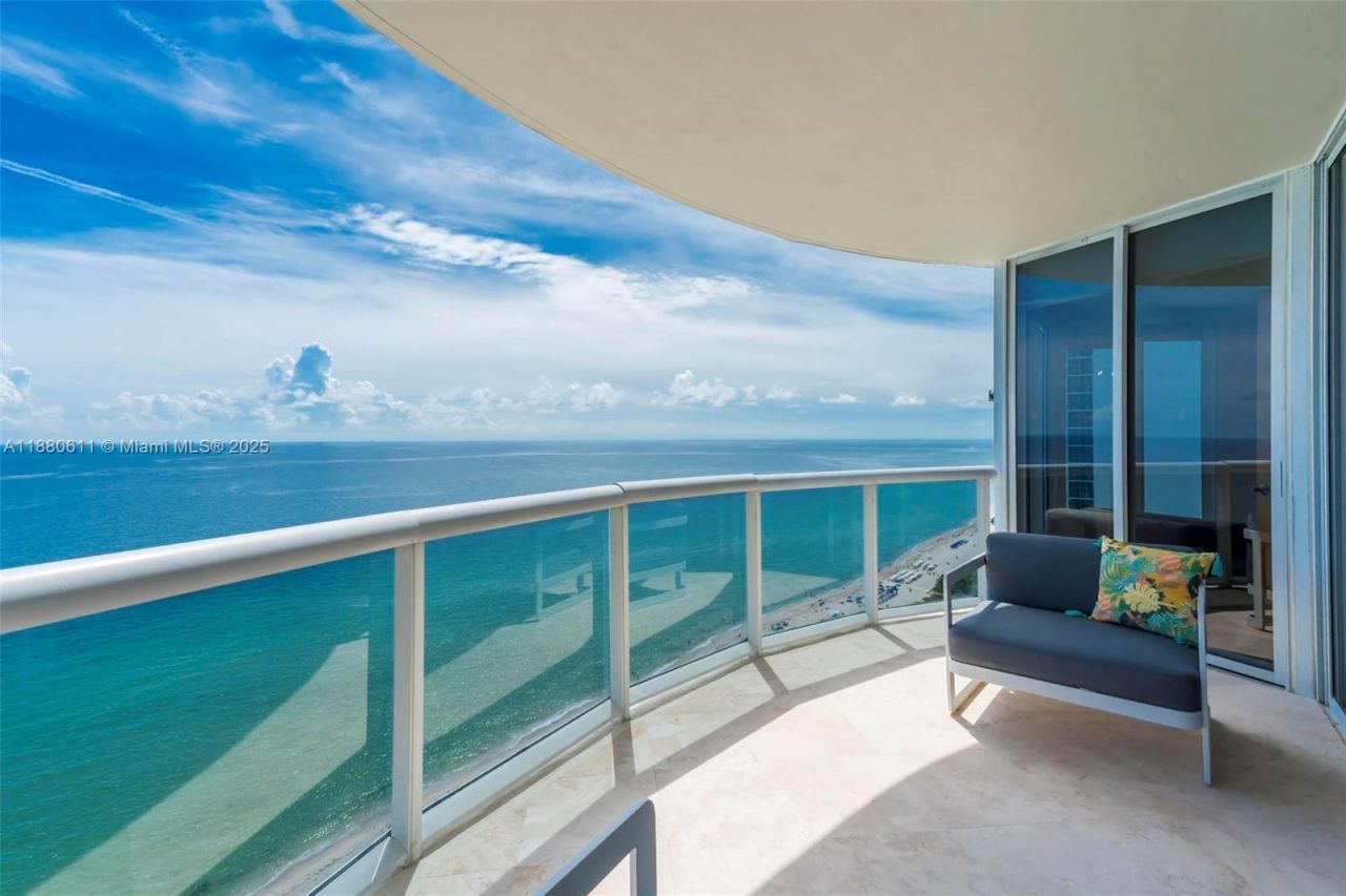17555 Collins Ave, Unit UP-7, Sunny Isles Beach, FL 33160 Photo
