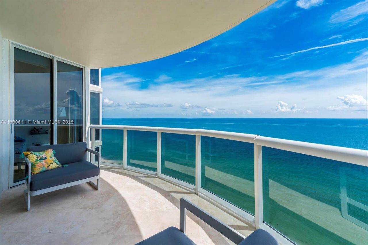 17555 Collins Ave, Unit UP-7, Sunny Isles Beach, FL 33160 Photo