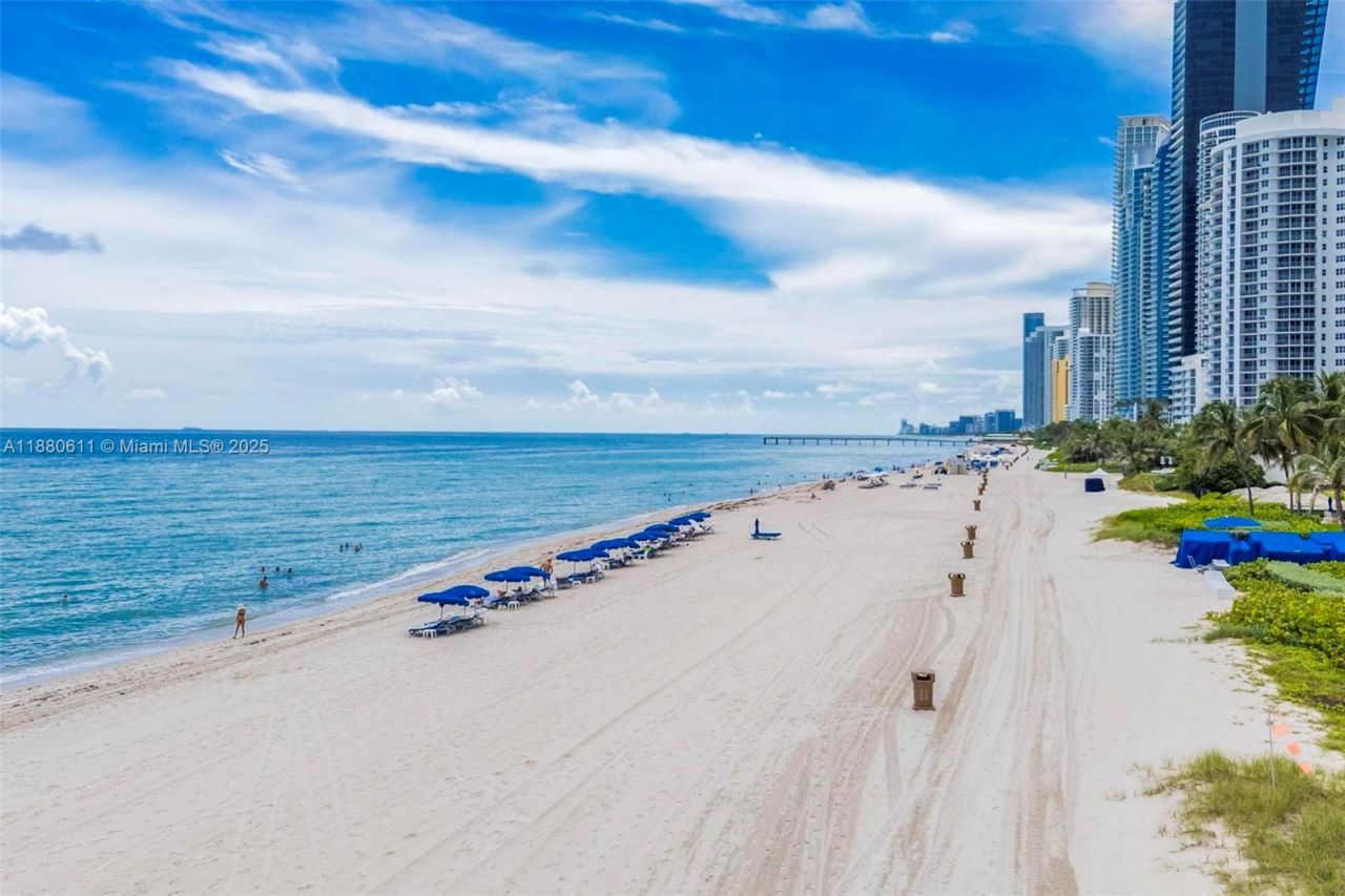 17555 Collins Ave, Unit UP-7, Sunny Isles Beach, FL 33160 Photo