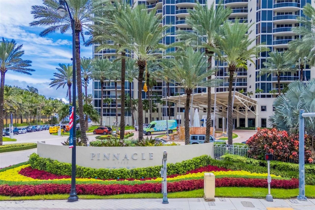 17555 Collins Ave, Unit UP-7, Sunny Isles Beach, FL 33160 Photo