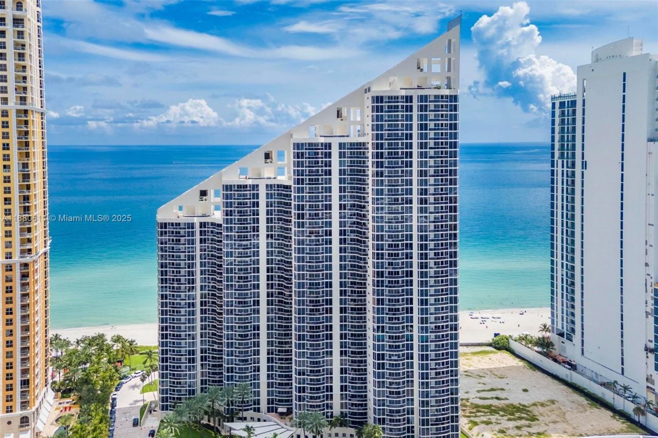 17555 Collins Ave, Unit UP-7, Sunny Isles Beach, FL 33160 Photo