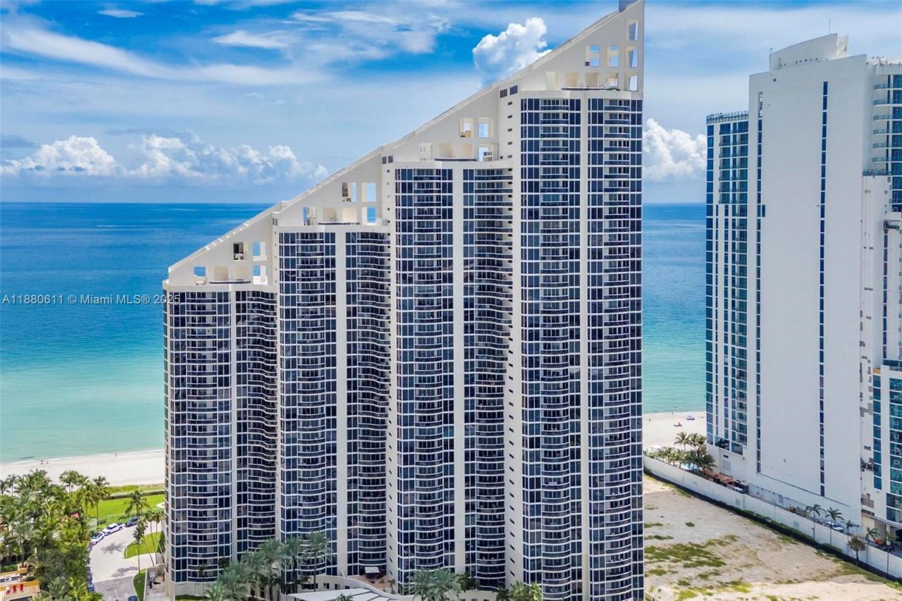 17555 Collins Ave, Unit UP-7, Sunny Isles Beach, FL 33160 Photo