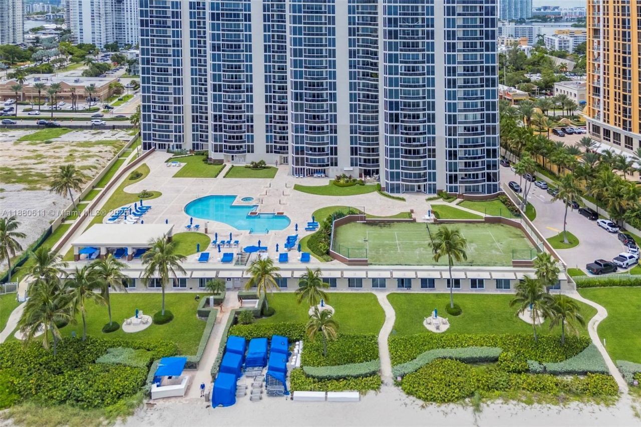 17555 Collins Ave, Unit UP-7, Sunny Isles Beach, FL 33160 Photo