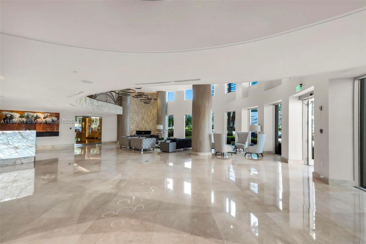 17555 Collins Ave, Unit UP-7, Sunny Isles Beach, FL 33160 Photo