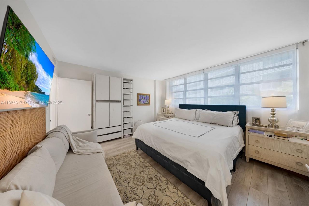 800 West Ave, Unit 338, Miami Beach, FL 33139 Photo