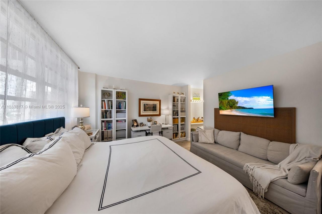 800 West Ave, Unit 338, Miami Beach, FL 33139 Photo