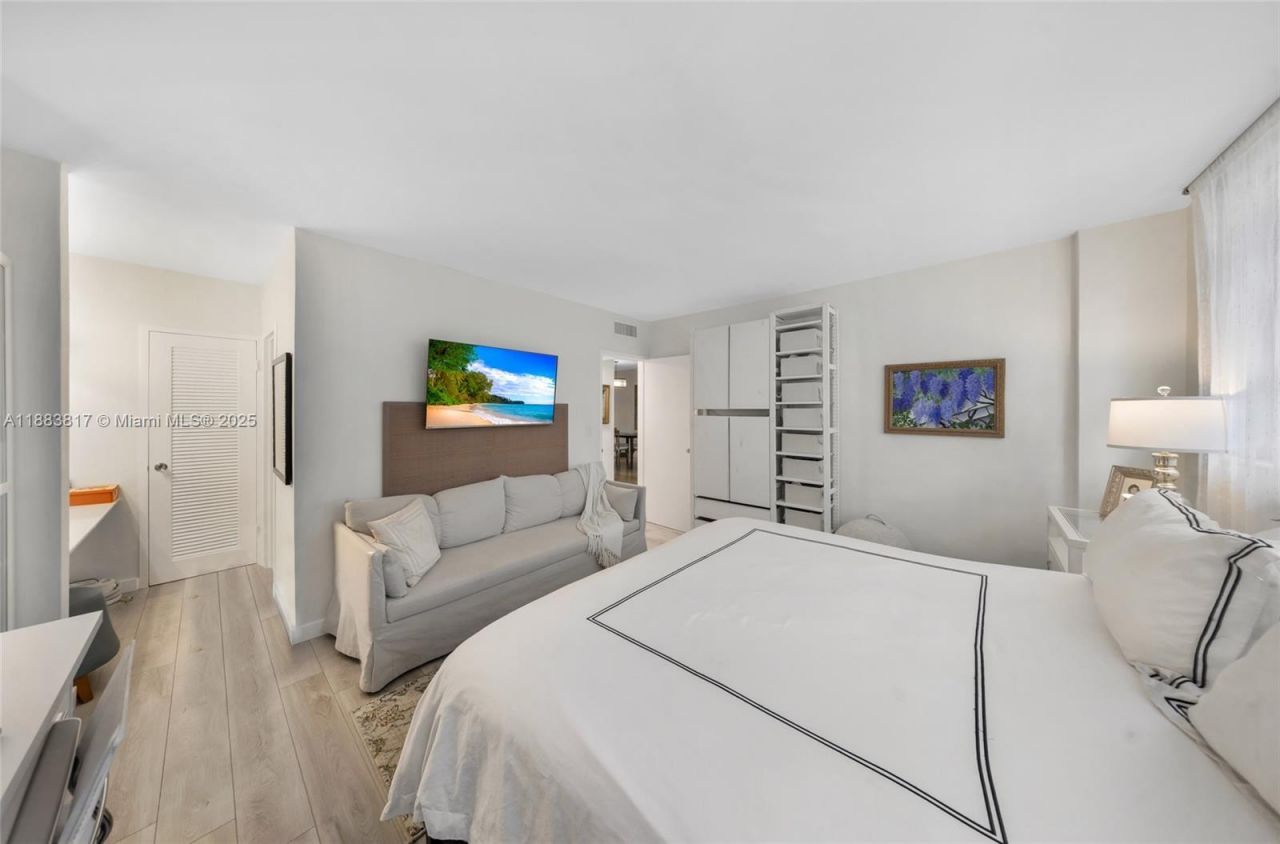 800 West Ave, Unit 338, Miami Beach, FL 33139 Photo