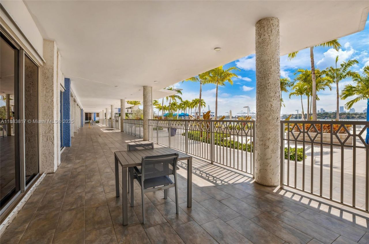 800 West Ave, Unit 338, Miami Beach, FL 33139 Photo