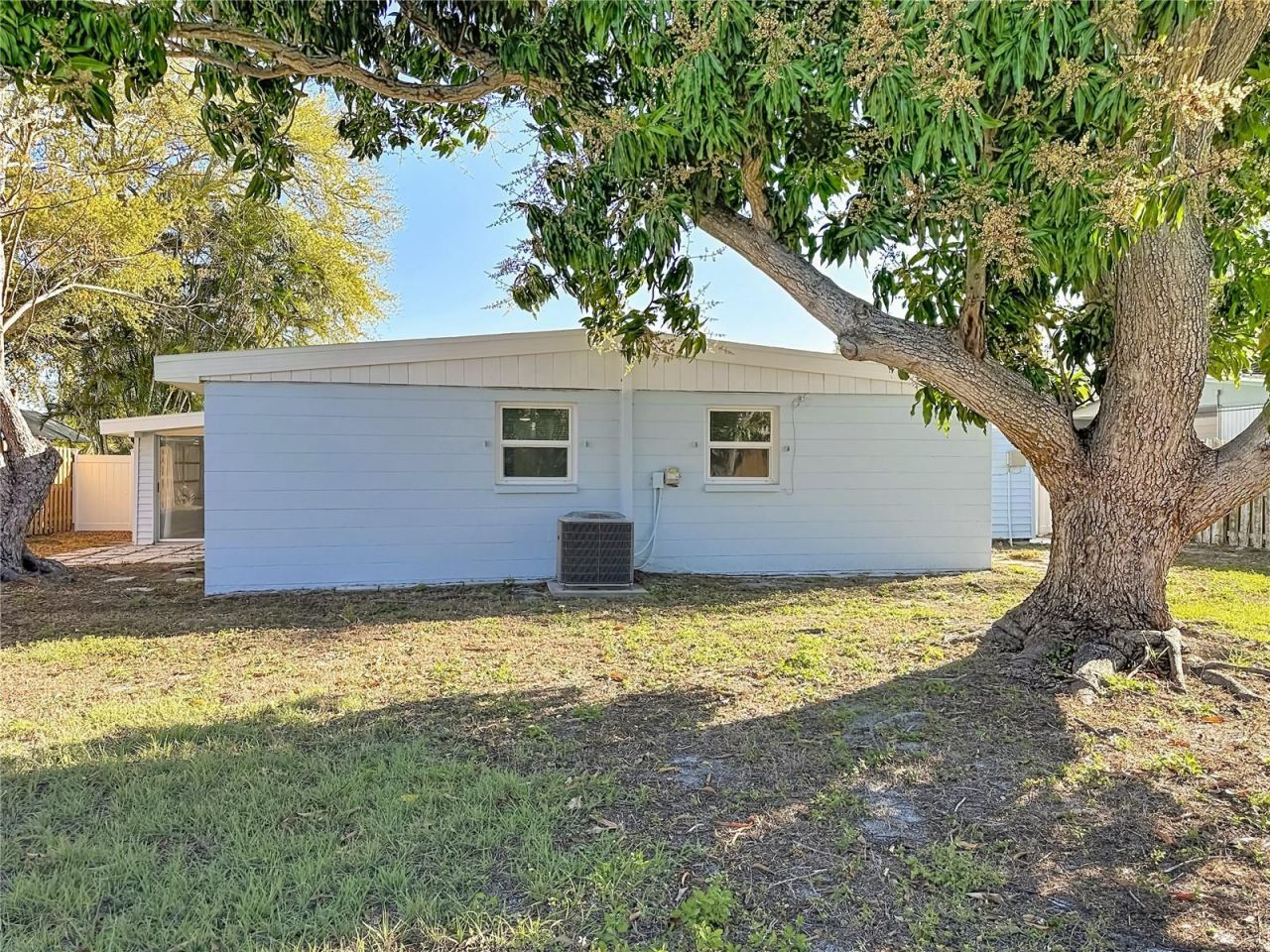 3108 Smith Avenue, Bradenton, FL 34207 Photo