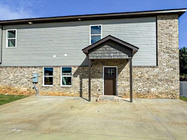 240 Beau Claire Circle, Byron, GA 31008