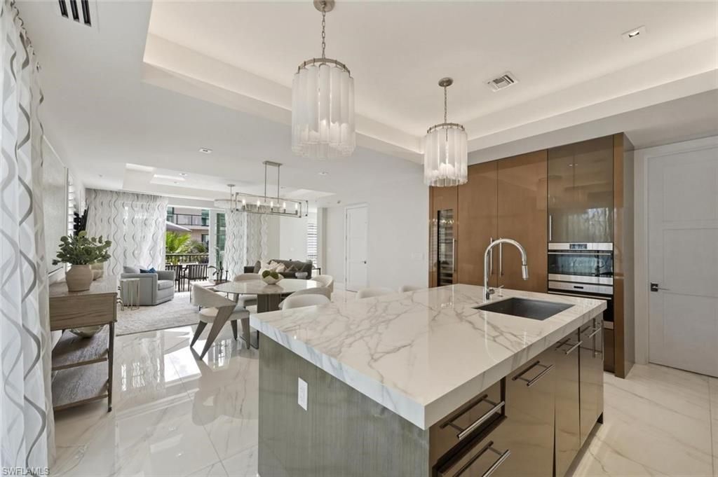 490 5th St S, Unit 101, Naples, FL 34102 Photo