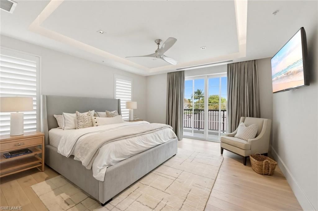 490 5th St S, Unit 101, Naples, FL 34102 Photo