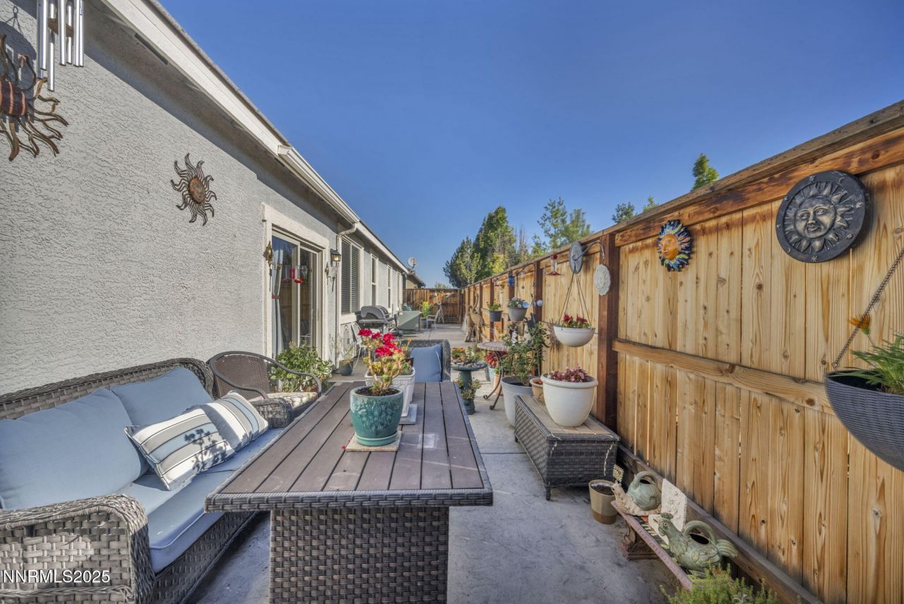 510 S Sand Crane Circle, Sparks, NV 89436 Photo