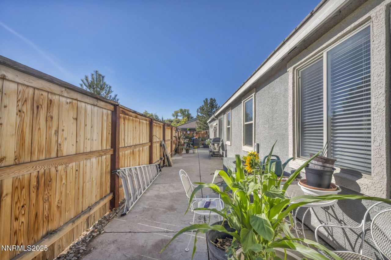 510 S Sand Crane Circle, Sparks, NV 89436 Photo