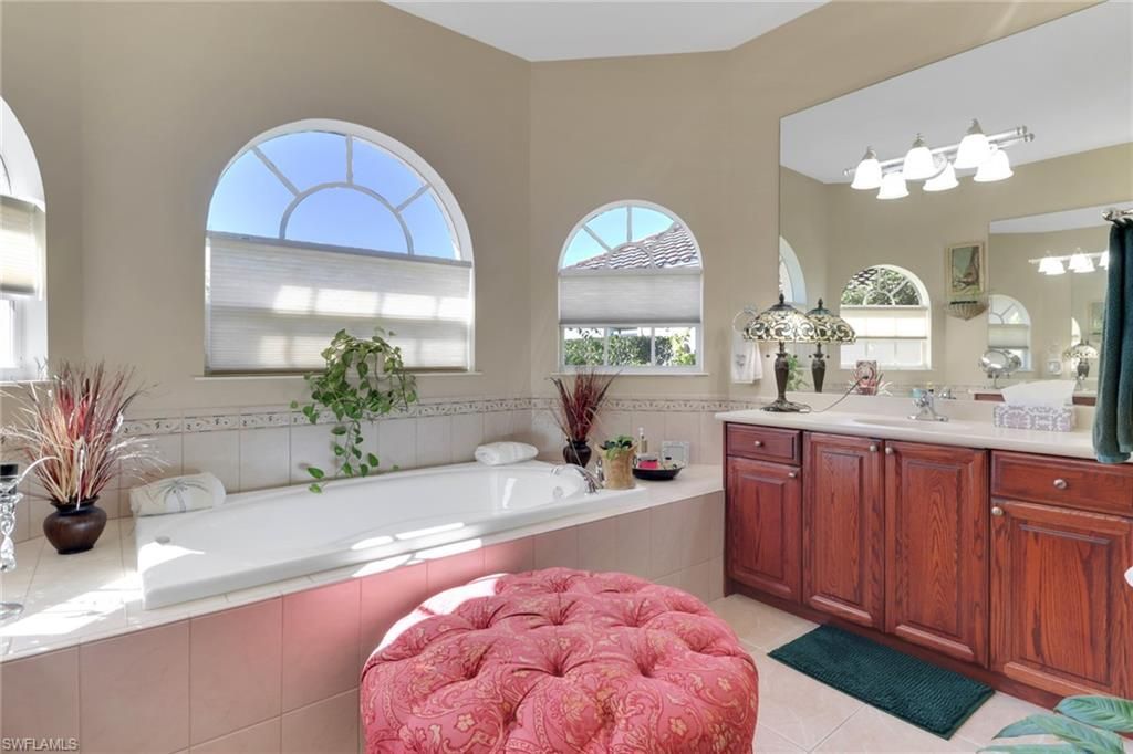 24908 Fairwinds Ln, Bonita Springs, FL 34135 Photo