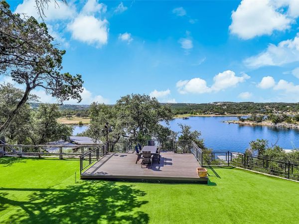 19745 Lakehurst LOOP, Spicewood, TX 78669