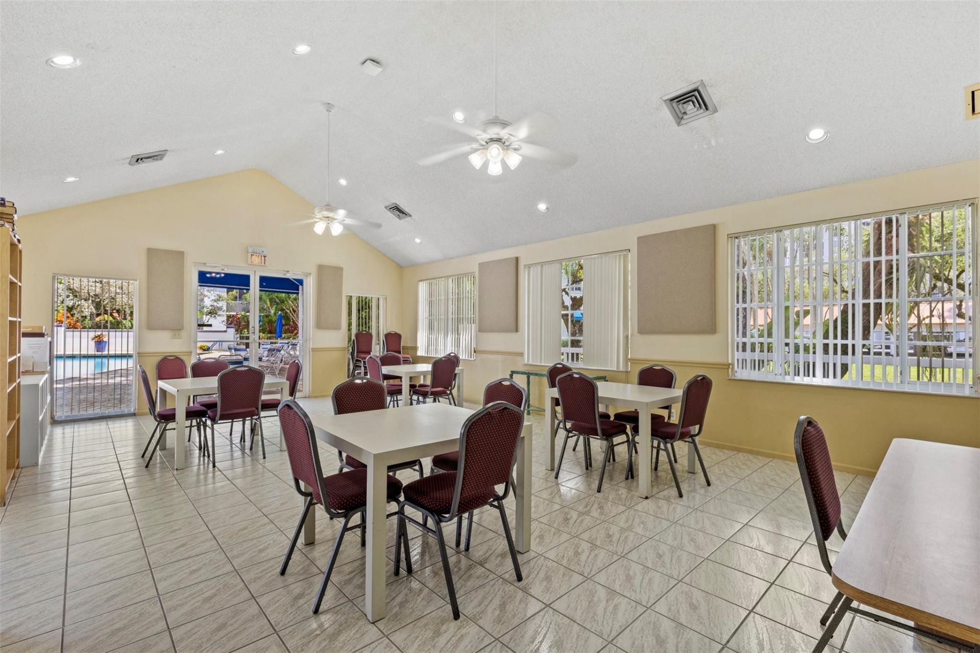 4128 W Palm Aire Drive, Unit 282A, Pompano Beach, FL 33069 Photo