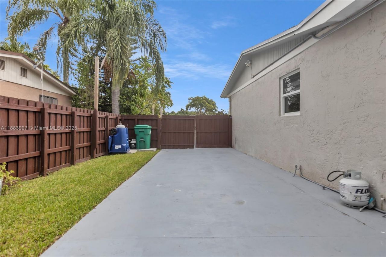 29928 SW 159th Dr, Homestead, FL 33033 Photo