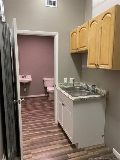 38 SE Ocean Boulevard, Unit 38, Stuart, FL 34994 Photo