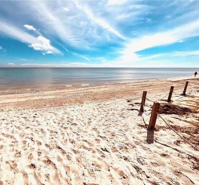 1121 Crandon Blvd, Unit D702, Key Biscayne, FL 33149 Photo