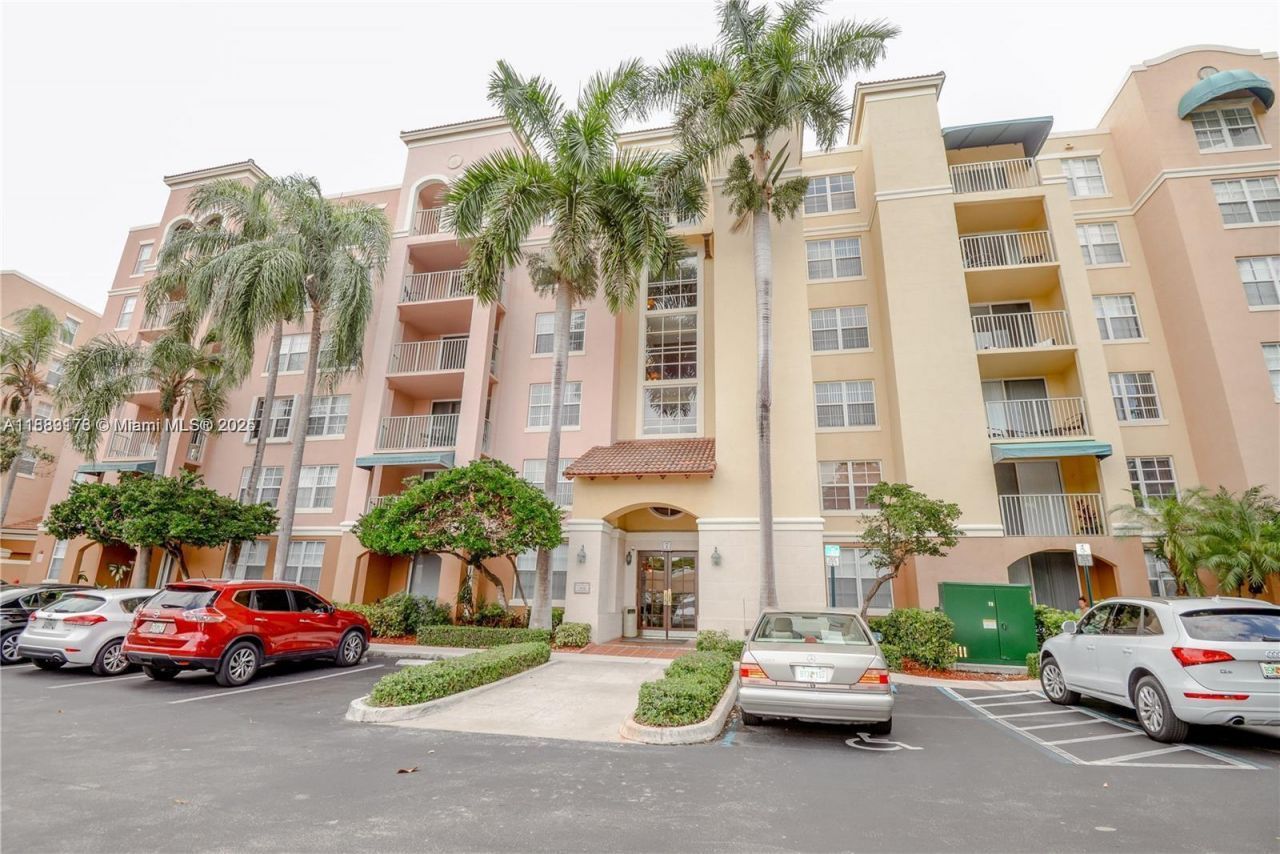 19601 E Country Club Dr, Unit 7303, Aventura, FL 33180 Photo
