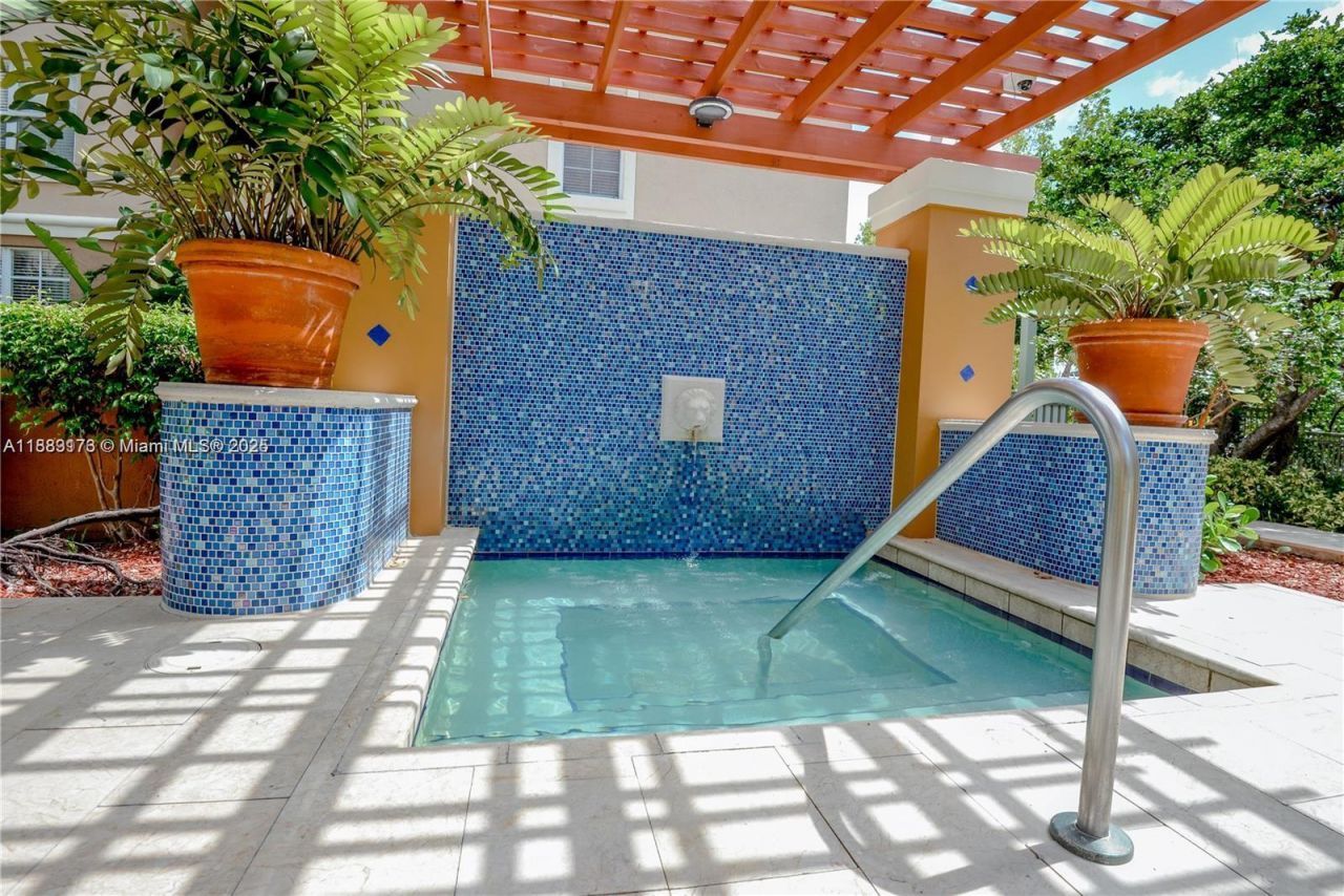 19601 E Country Club Dr, Unit 7303, Aventura, FL 33180 Photo