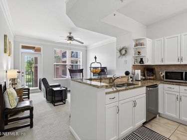 10435 MIDTOWN Parkway, Unit 259, Jacksonville, FL 32246