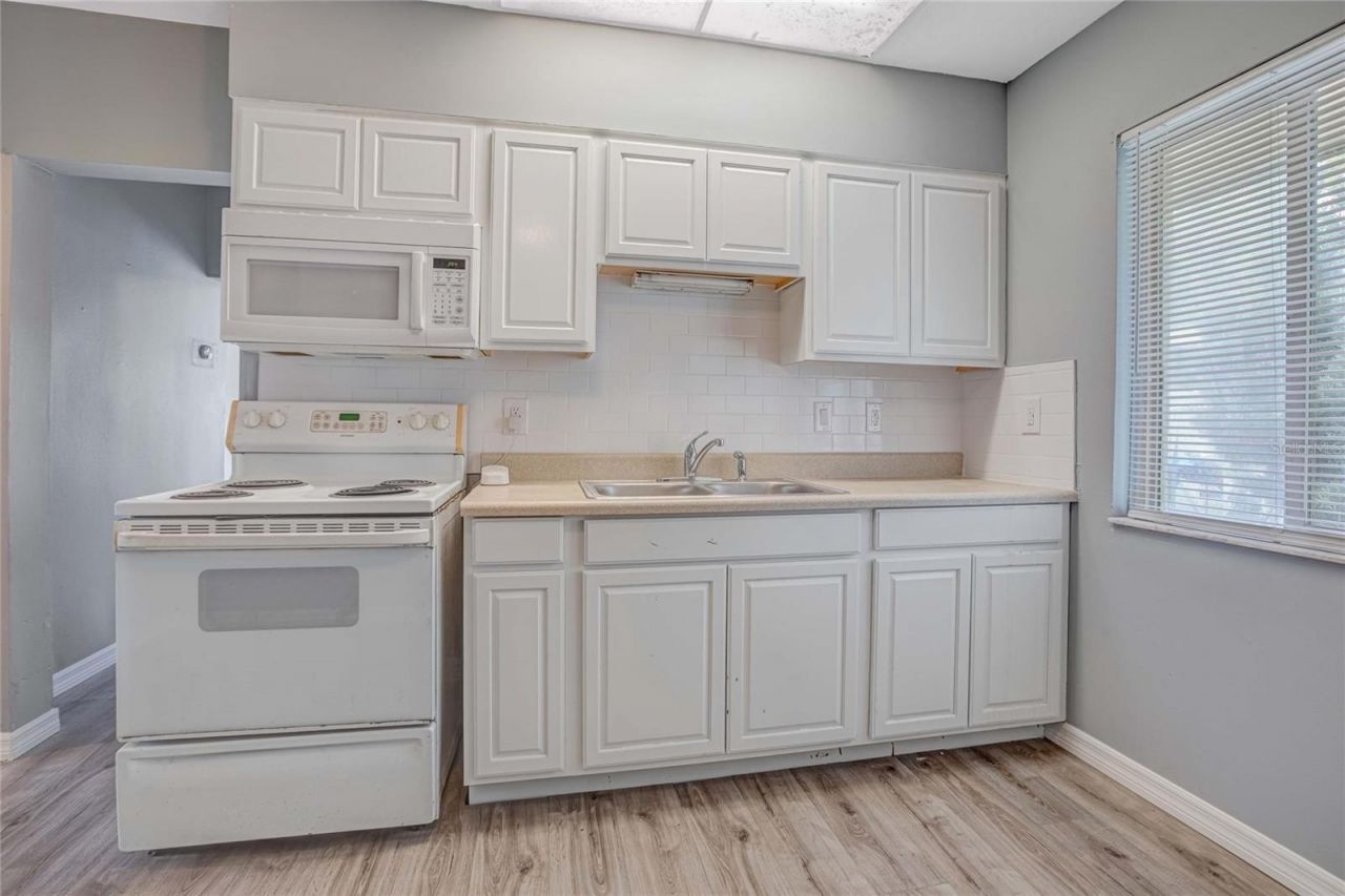 1416 19th Avenue W, Bradenton, FL 34205 Photo